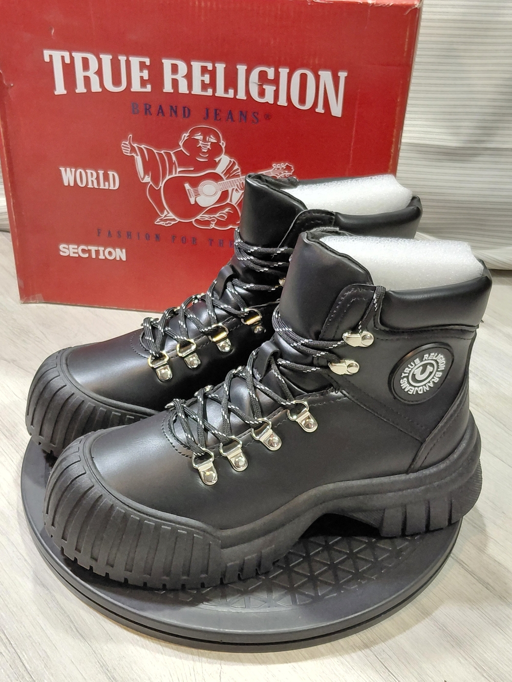 NEW True Religion Womens Black Thick Chunky Combat Rugged Boots SIZE 9 MEDIUM